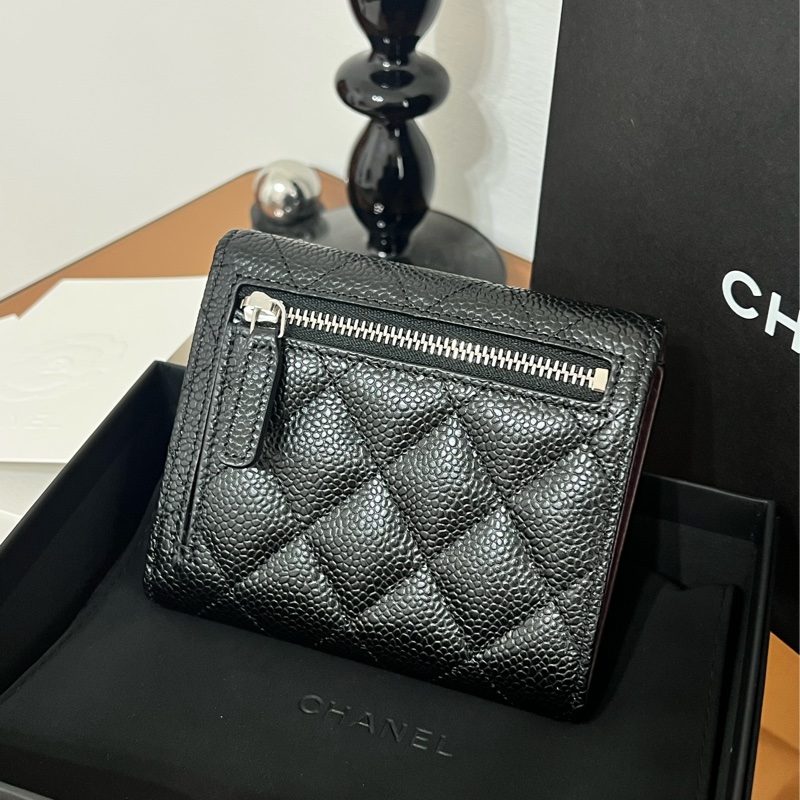 全新｜Chanel荔枝銀扣三折短夾 全配附購證-1