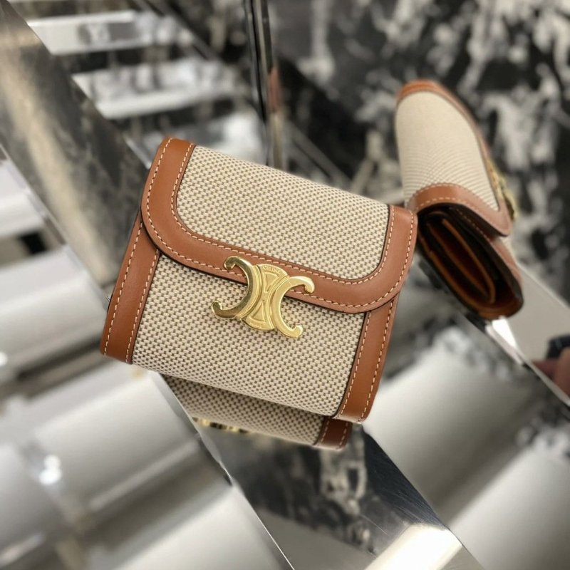 🛫早秋當季新品🛬Celine Triomphe 帆布經典凱旋門Logo 3折短夾-2