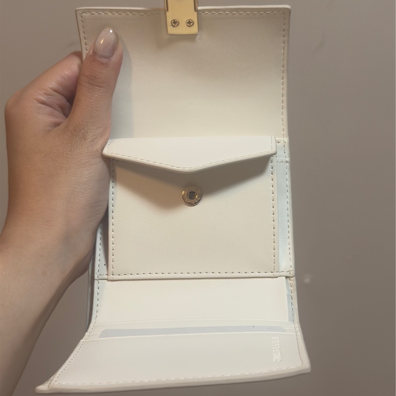 CHARLES&KEITH 小CK 短夾 零錢包 全新 白色短夾-4