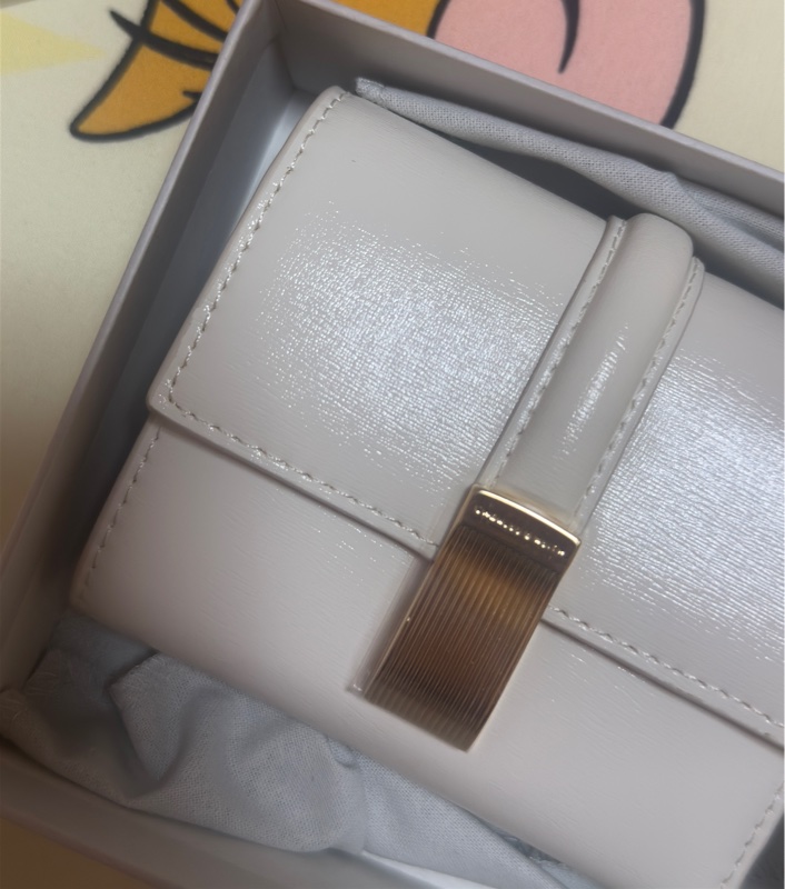 CHARLES&KEITH 小CK 短夾 零錢包 全新 白色短夾-7