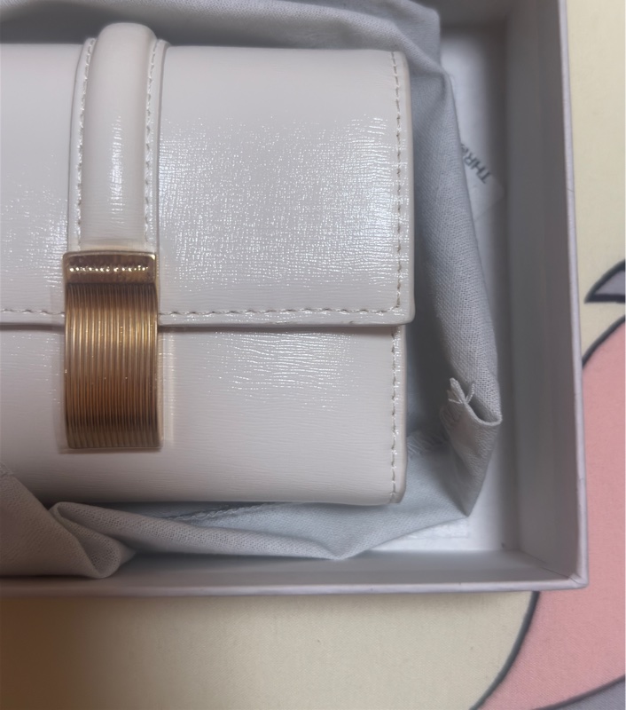 CHARLES&KEITH 小CK 短夾 零錢包 全新 白色短夾-8