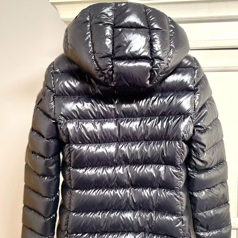 MONCLER羽絨衣 2碼 沒穿幾次很新(其他尺寸及顏色歡迎私訊)-1