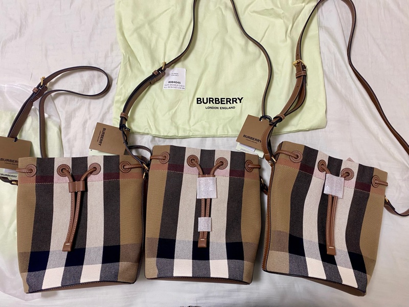 Burberry 抽繩水桶包-5