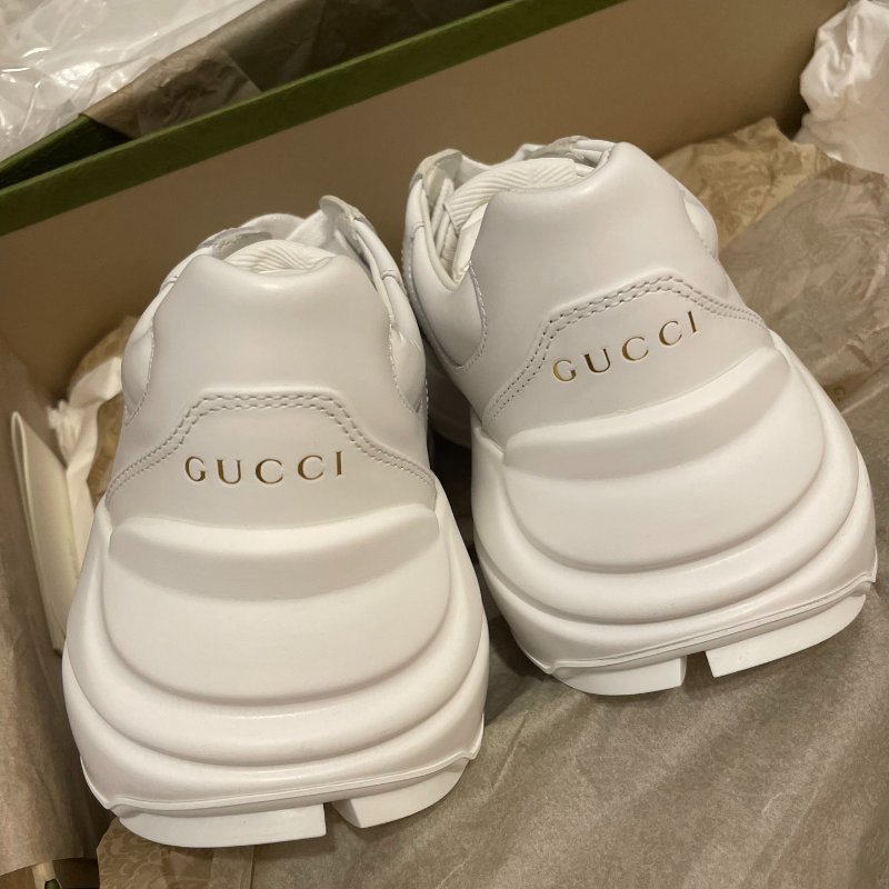 Gucci新款白色老爹鞋、後跟金色logo 超級百搭-1