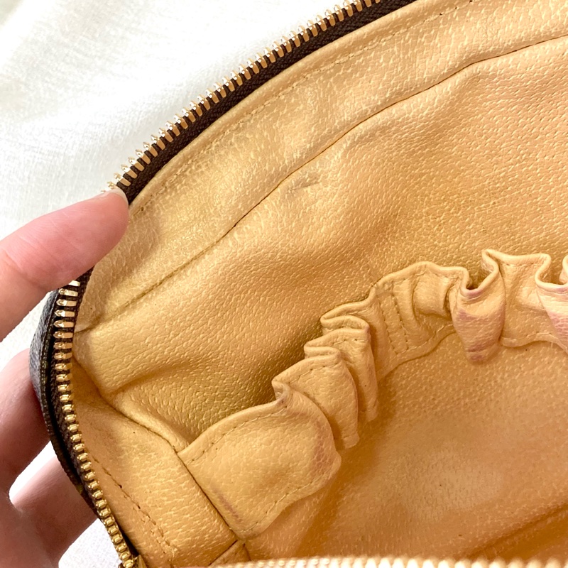 專屬連結- LV 相機包23cm-13