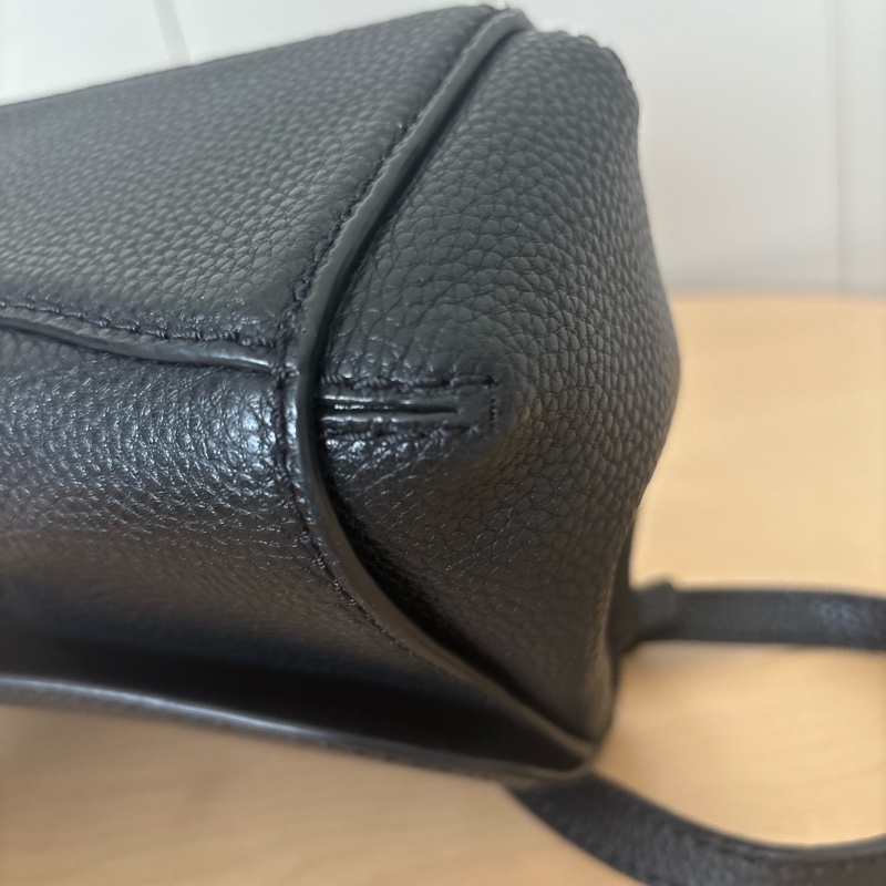 Marc Jacobs boho專櫃款 黑色荔枝皮 鎖頭郵差包 九成新-9