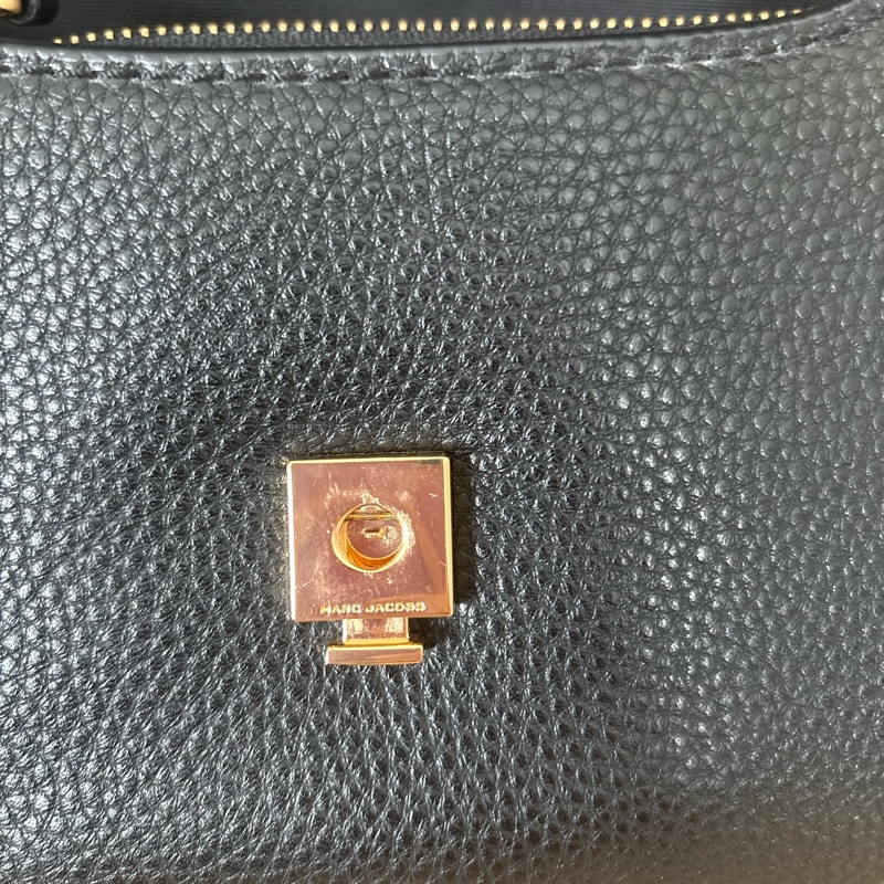 Marc Jacobs boho專櫃款 黑色荔枝皮 鎖頭郵差包 九成新-15