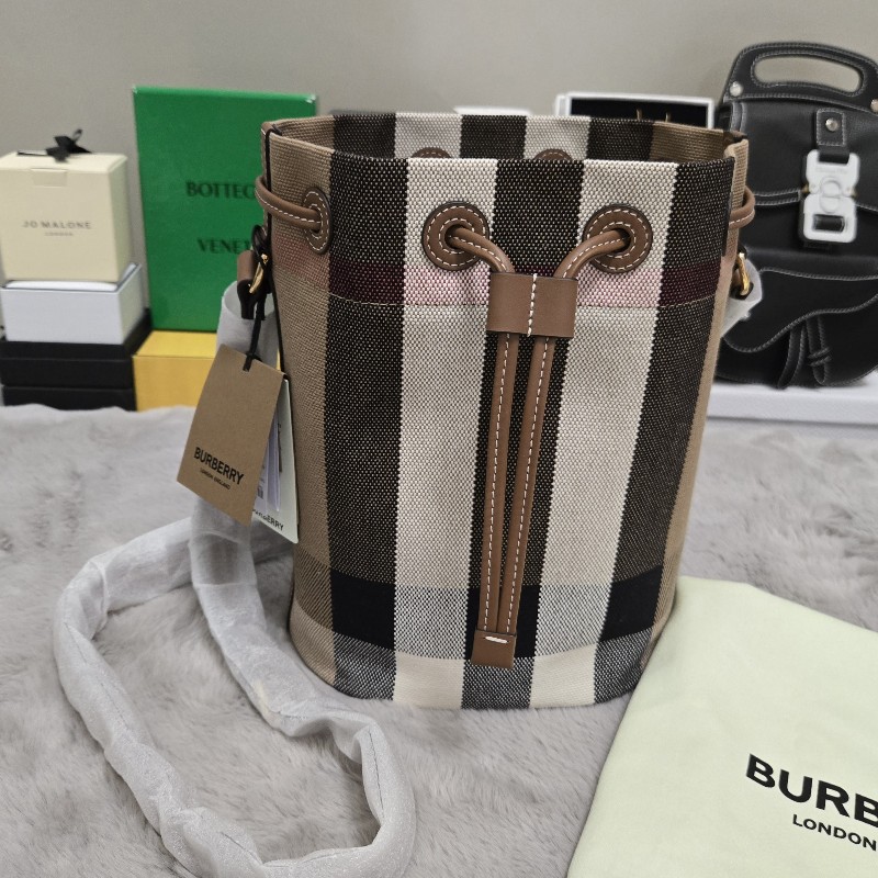 BURBERRY 巴寶莉 經典格紋棉麻拼接牛皮 肩背包 斜背包 水桶包-8