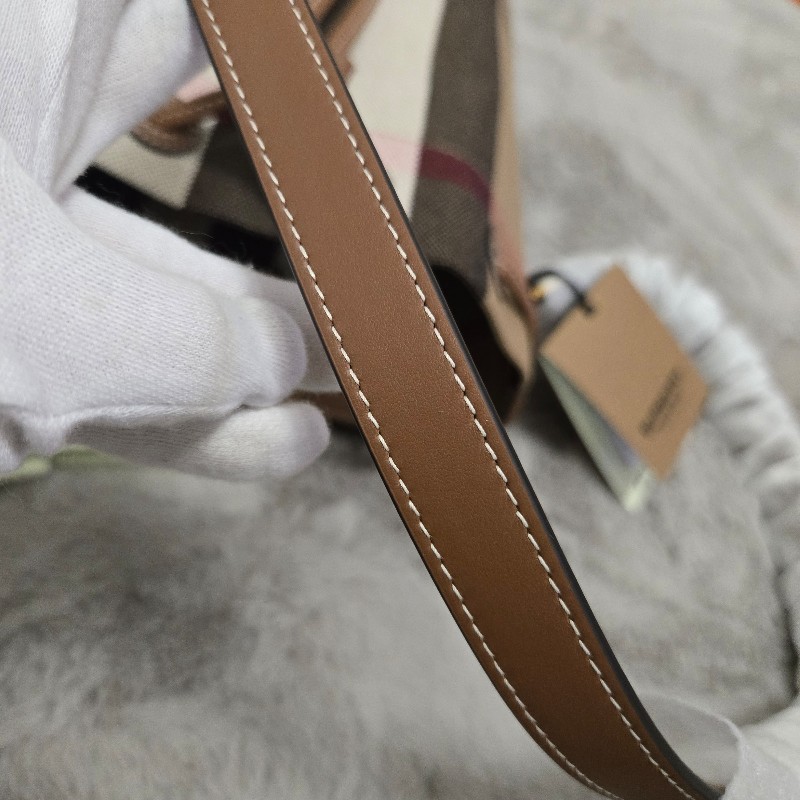 BURBERRY 巴寶莉 經典格紋棉麻拼接牛皮 肩背包 斜背包 水桶包-32