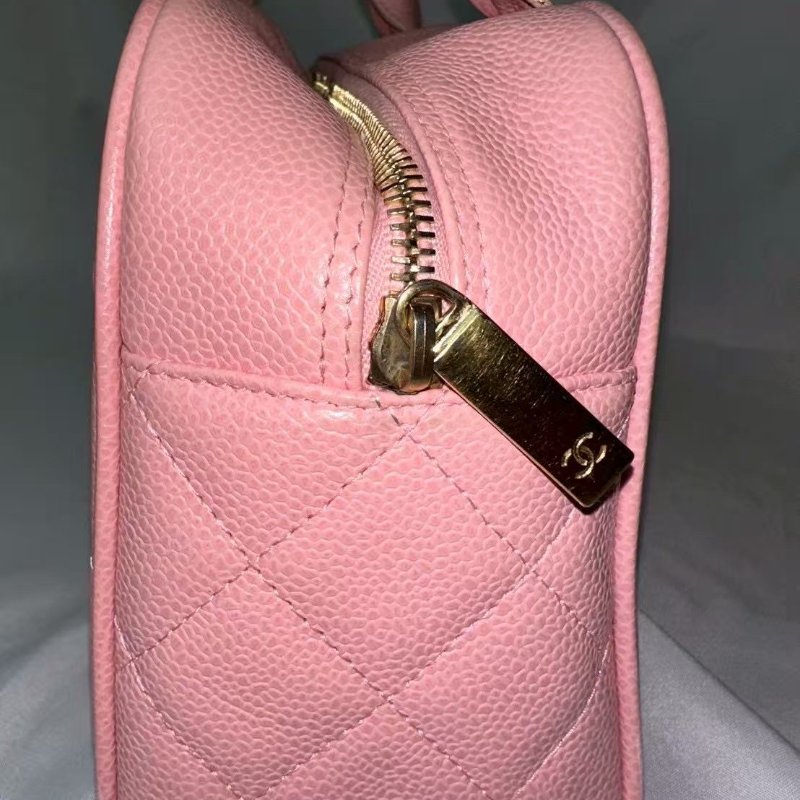 CHANEL 粉色保齡球包 27*16cm 98新配件塵袋保卡-4