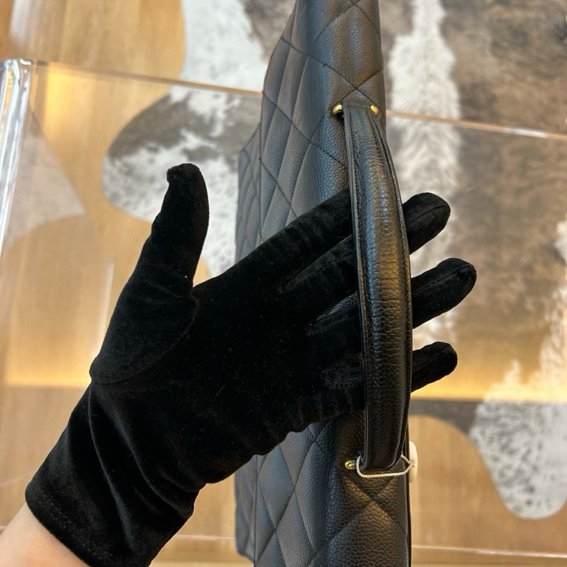 Chanel香奈兒黑金魚子醬菱格紋貝嫂公文包-3