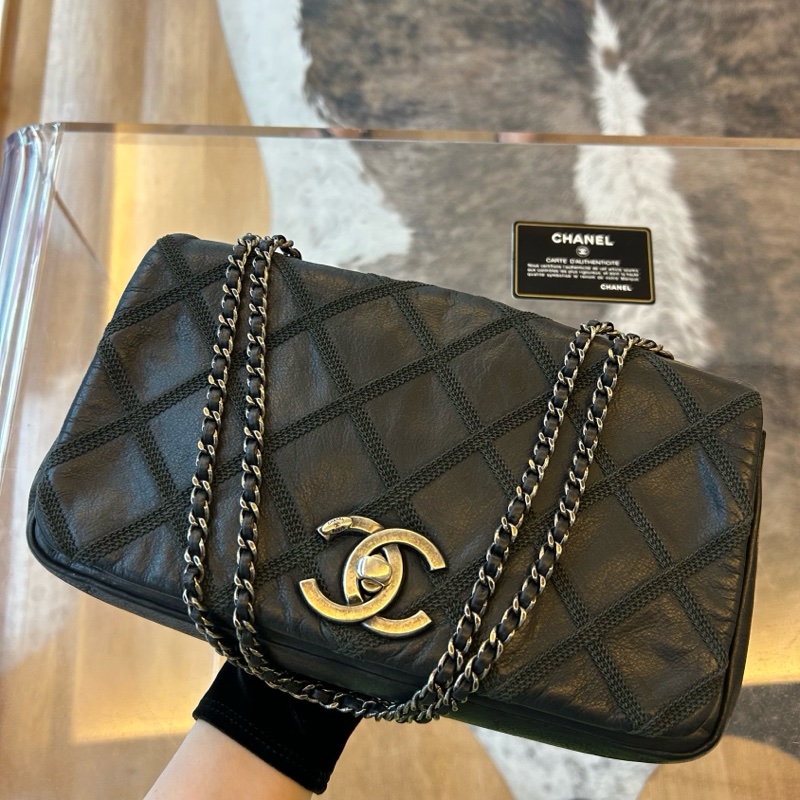 Chanel 香奈兒雙 c 鈕母鏈條包-0