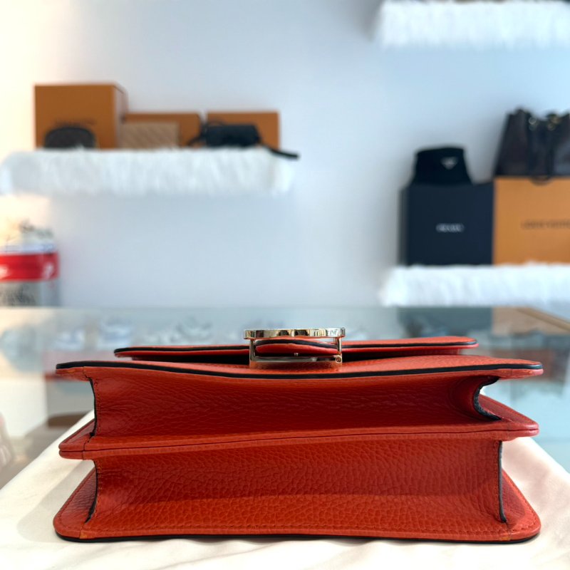 *SHIHNA名牌精品*GUCCI 金屬LOGO牛皮翻蓋斜背鍊包-7