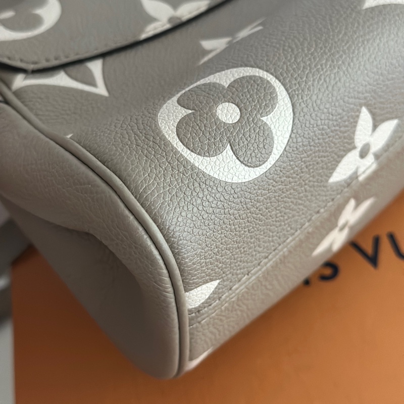 LV 大象灰 包包 Facovite 老花-15