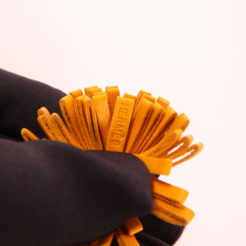 HERMES Swift皮革Carmencita Charm銀扣掛飾Orange-4