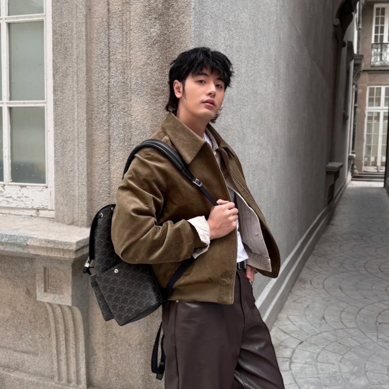 🎁夏季折扣🎁Celine 120812 標誌老花牛皮革飾邊後背包 黑色-1