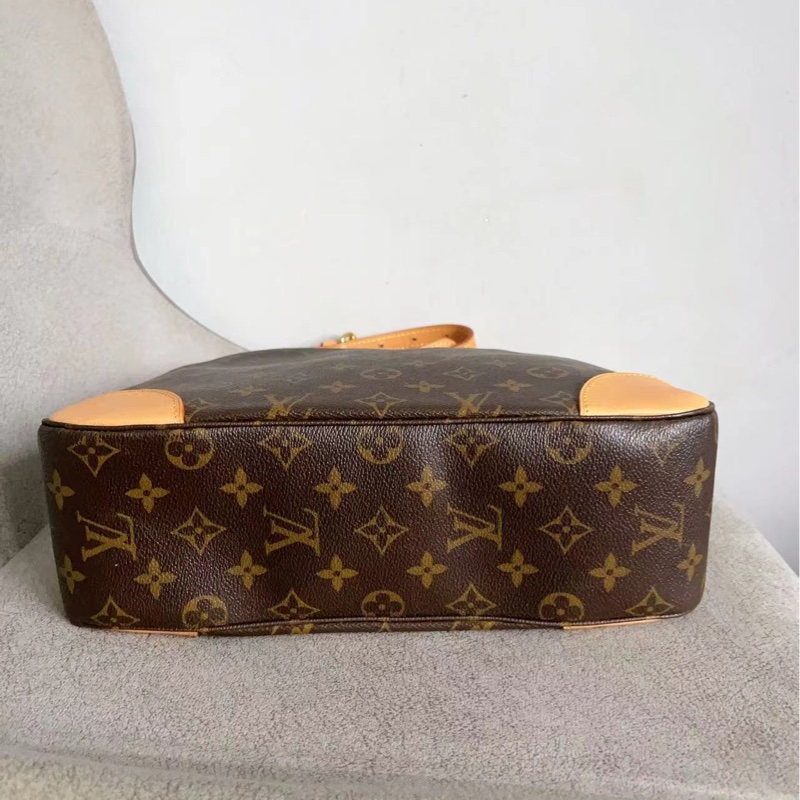 9新全網最低 #櫃上在售8萬 Lv牛角包小號 肩帶🉑調 大容量耐操耐用-14