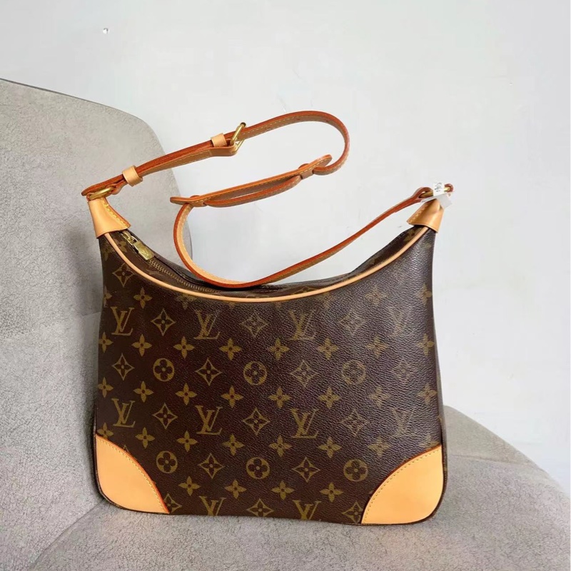 9新全網最低 #櫃上在售8萬 Lv牛角包小號 肩帶🉑調 大容量耐操耐用-15