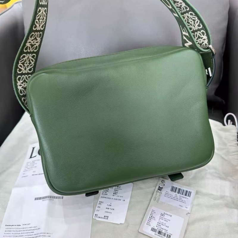 Loewe 綠色郵差包 全新閒置 配件齊全-6