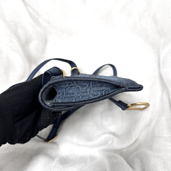 Dior 馬鞍斜背包胸包-11