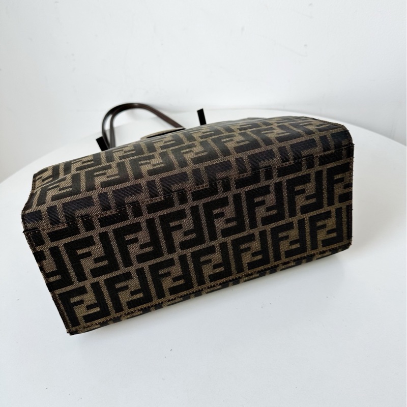 Fendi 老花中古小托特琴譜包-6