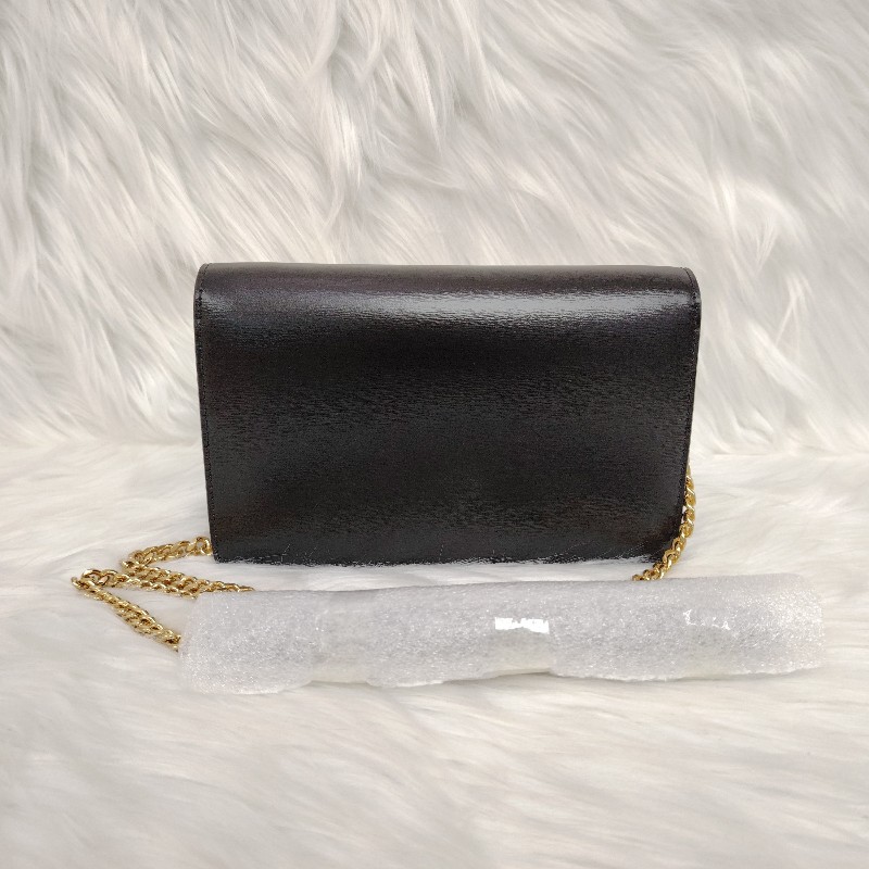 Celine TRIOMPHE亮澤牛皮革鏈條錢包-1