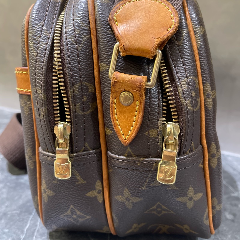 LV經典老花雙層郵差包/航空包/男女皆可-12