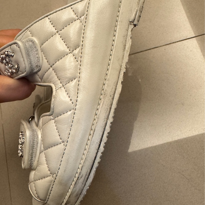 全白銀色logo香奈兒拖 22.5號-27