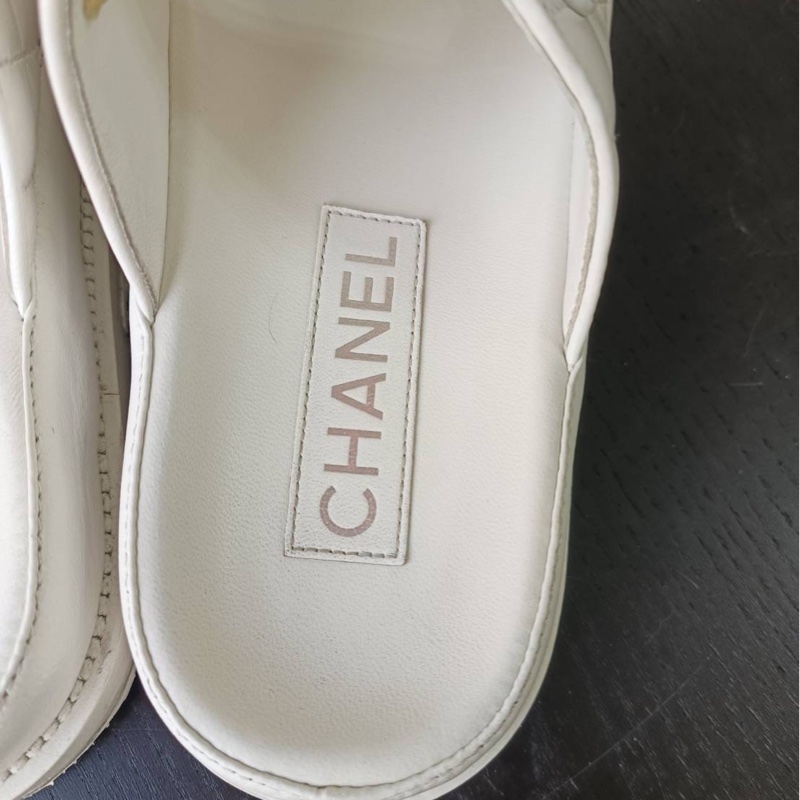 全白銀色logo香奈兒拖 22.5號-24