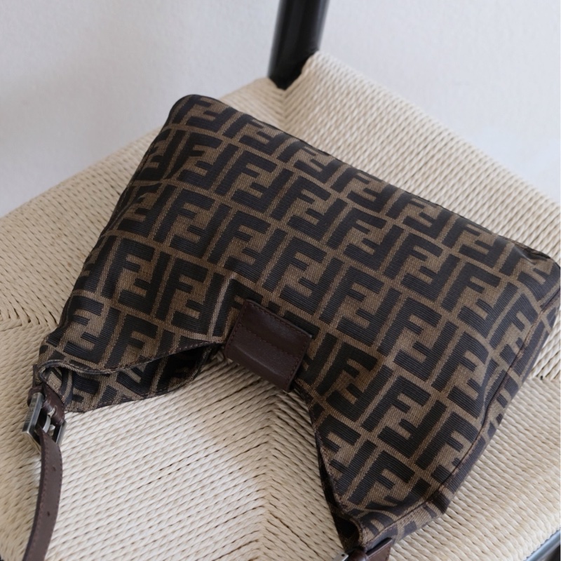 Fendi 老花牛角單肩包-2