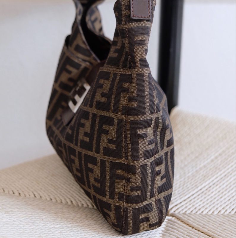 Fendi 老花牛角單肩包-4