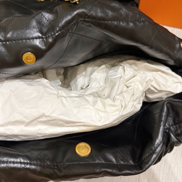 Chanel 22 Large Handbag 大型 流浪包-7