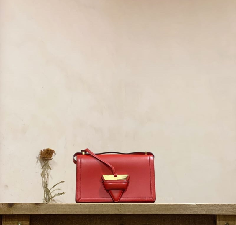 LOEWE Barcelona leather shoulder bag-2