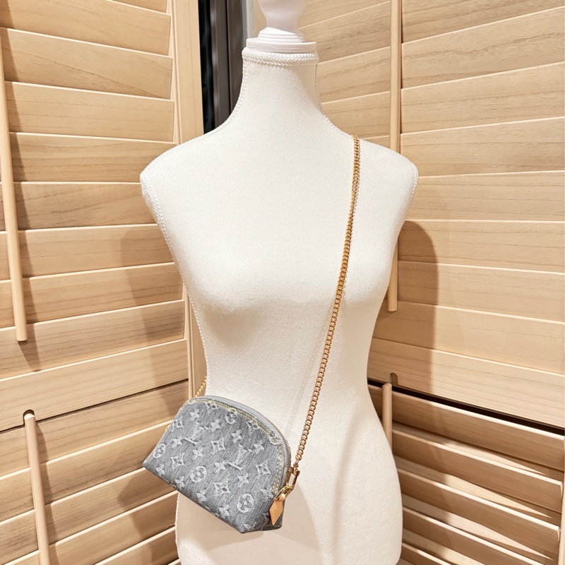 Louis Vuitton 2025  限量丹寧系列化妝包 （sold 🎉 ）-4