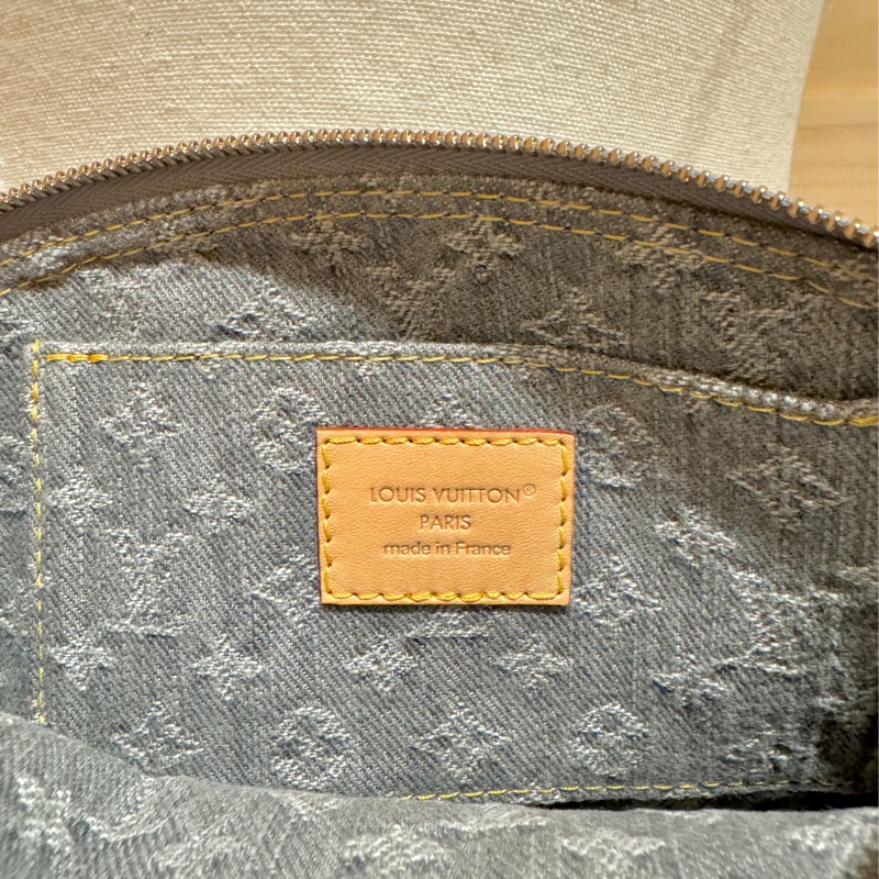 Louis Vuitton 2025  限量丹寧系列化妝包 （sold 🎉 ）-10