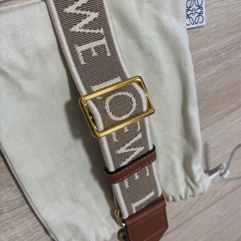 LOEWE 背帶-8