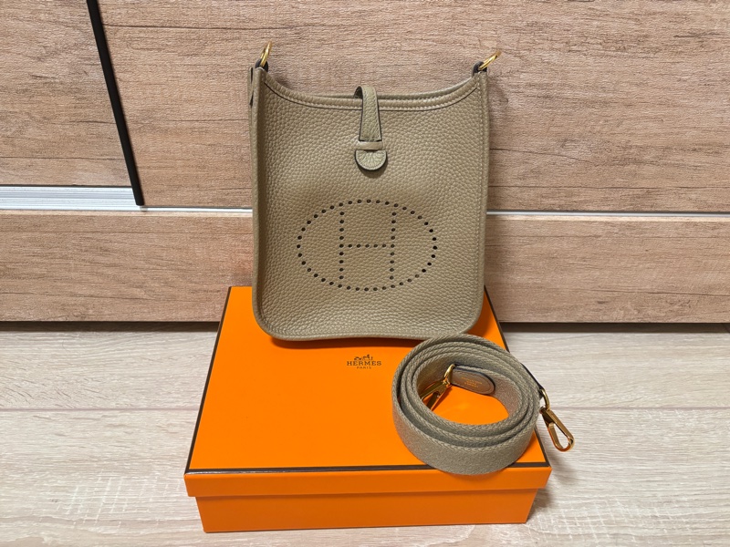 全新Hermes 愛馬仕 mini evelyne 16 餅乾色 金釦_附購證_W刻-7