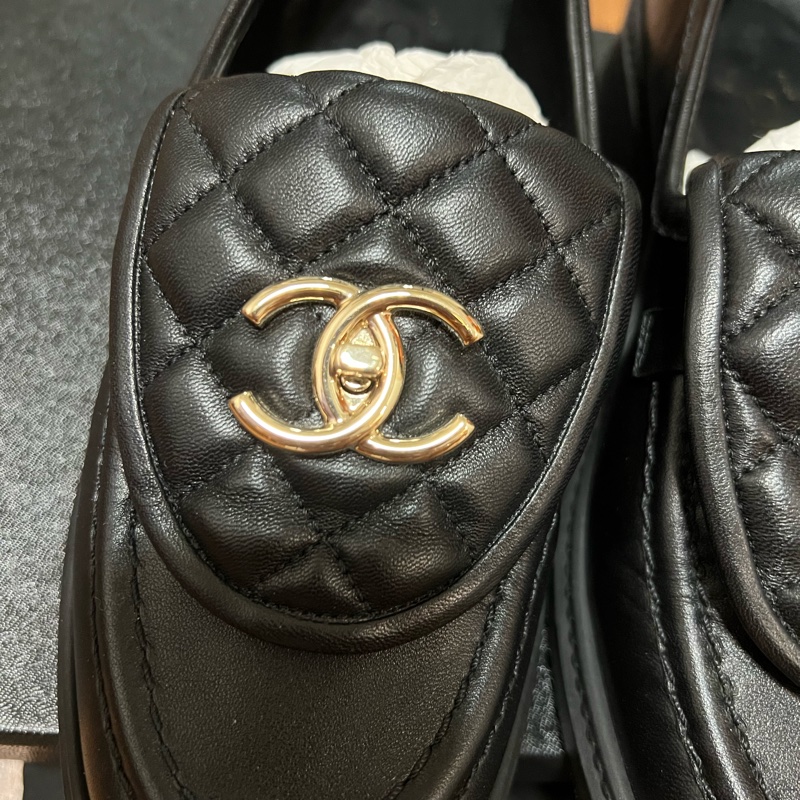 香奈兒CHANEL書包扣樂福鞋-7