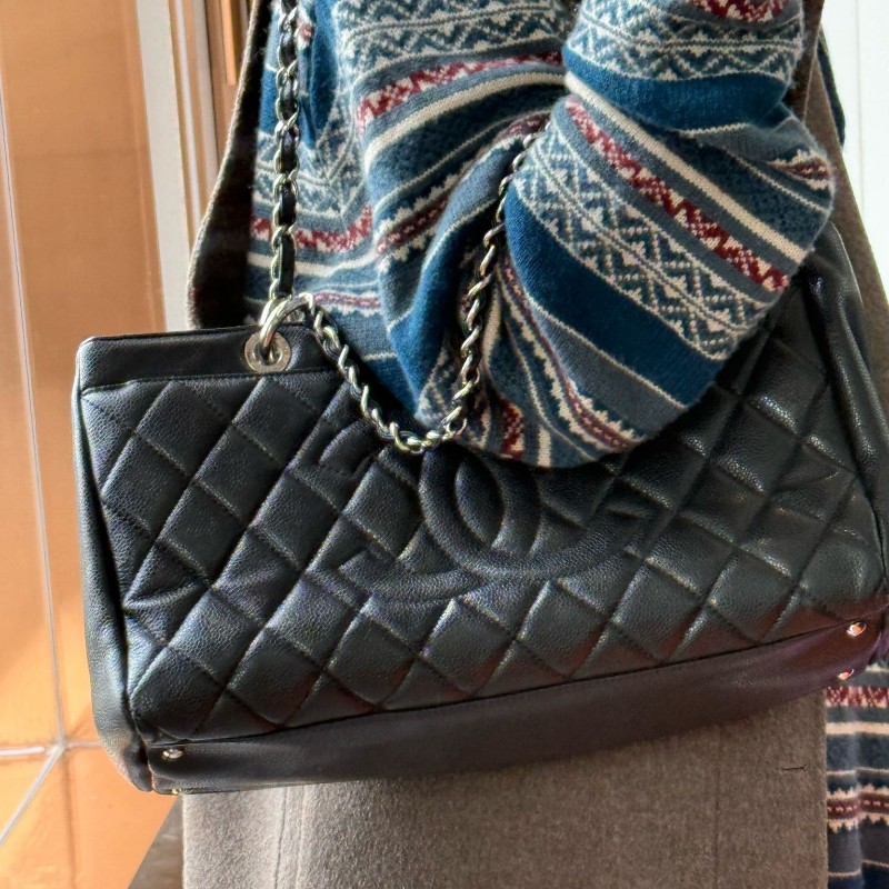 Chanel tote-4