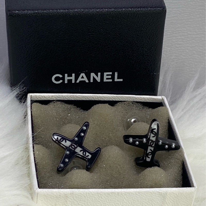 Chanel Airlines 16S Airplane Earrings-0