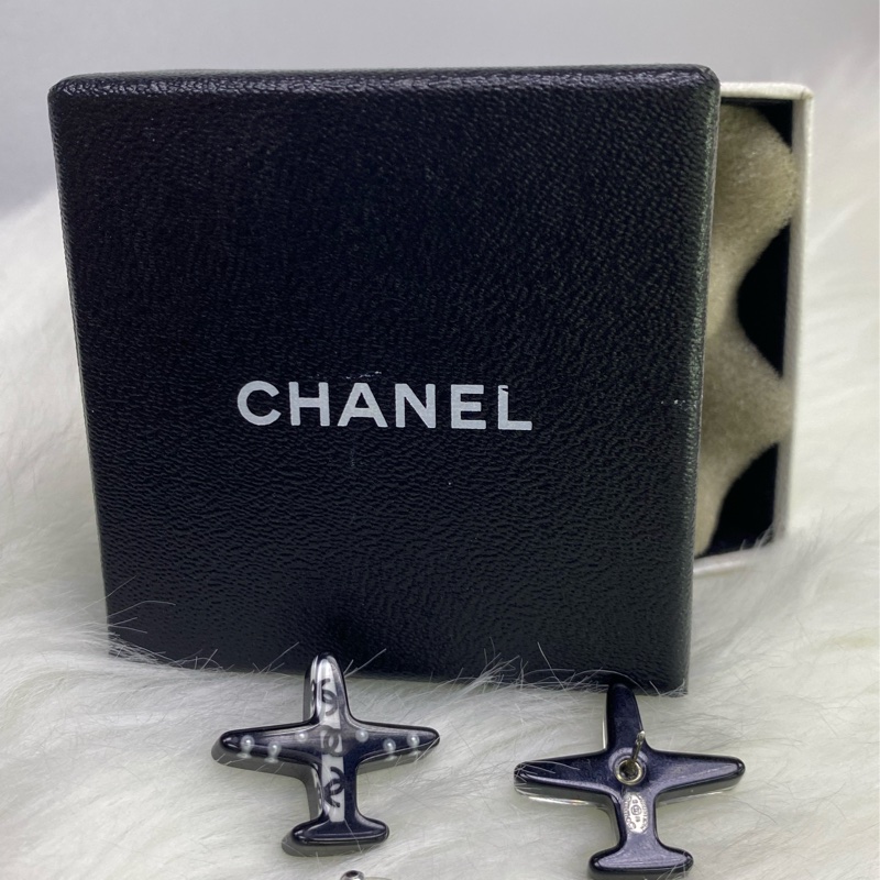 Chanel Airlines 16S Airplane Earrings-11