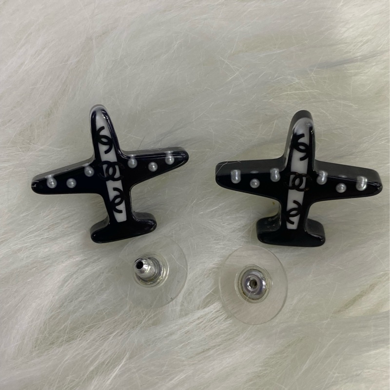 Chanel Airlines 16S Airplane Earrings-17