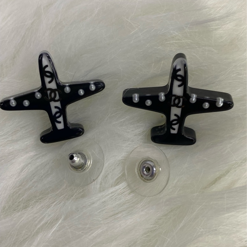 Chanel Airlines 16S Airplane Earrings-18
