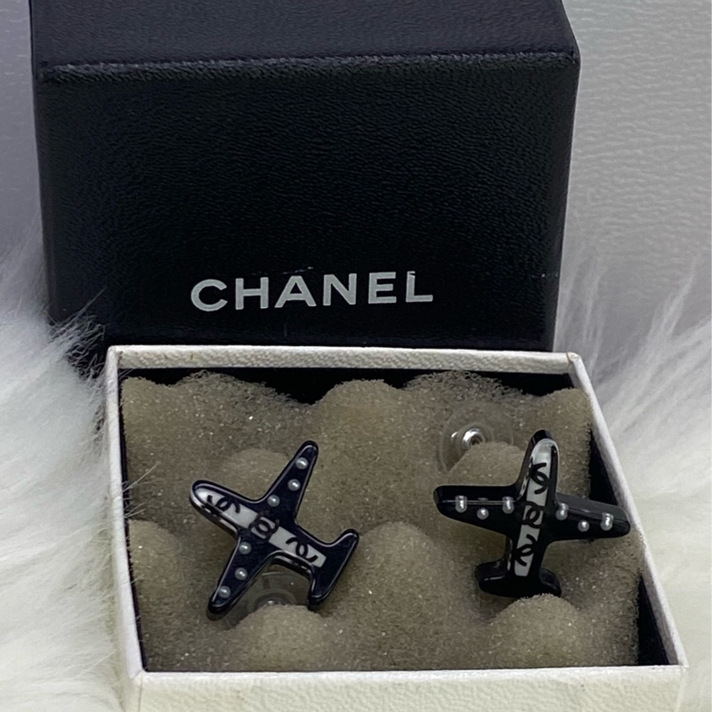 Chanel Airlines 16S Airplane Earrings-22