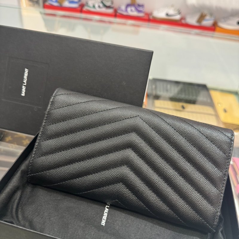 *SHIHNA名牌精品* YSL 金字Logo 牛皮信封長夾-1