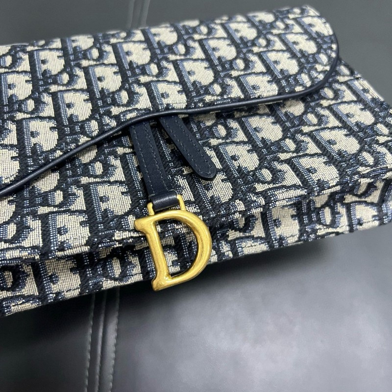Dior woc-19