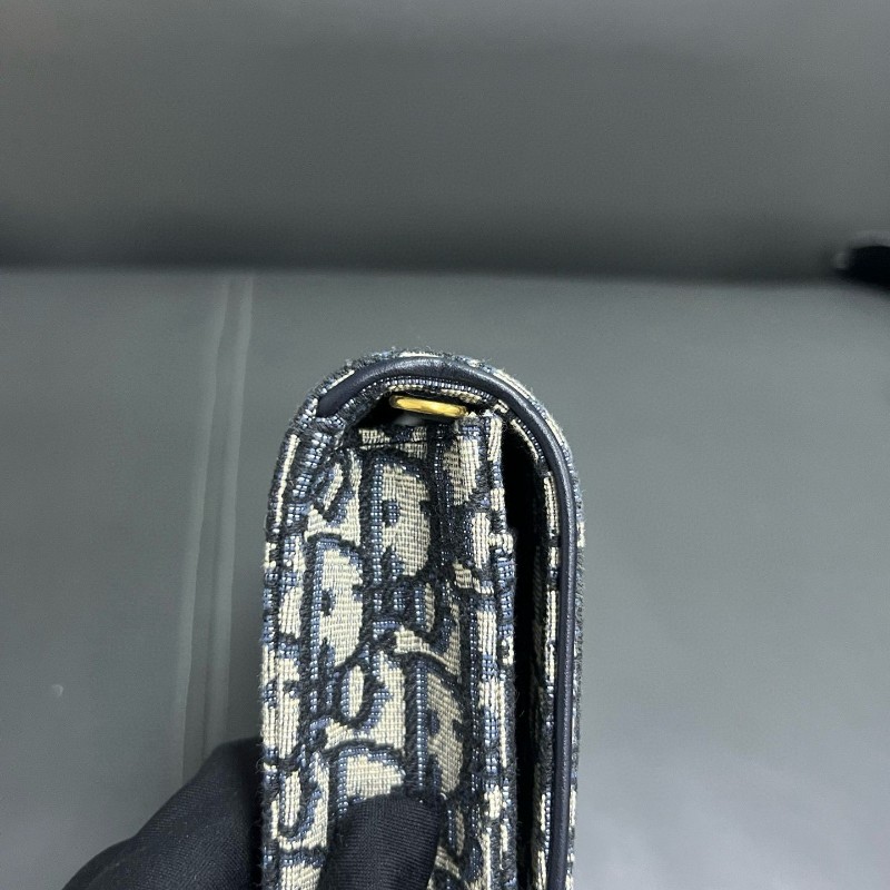 Dior woc-22