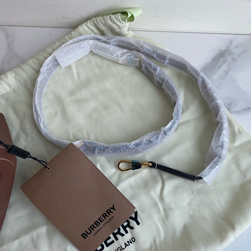 Burberry 餃子包 棕色-7