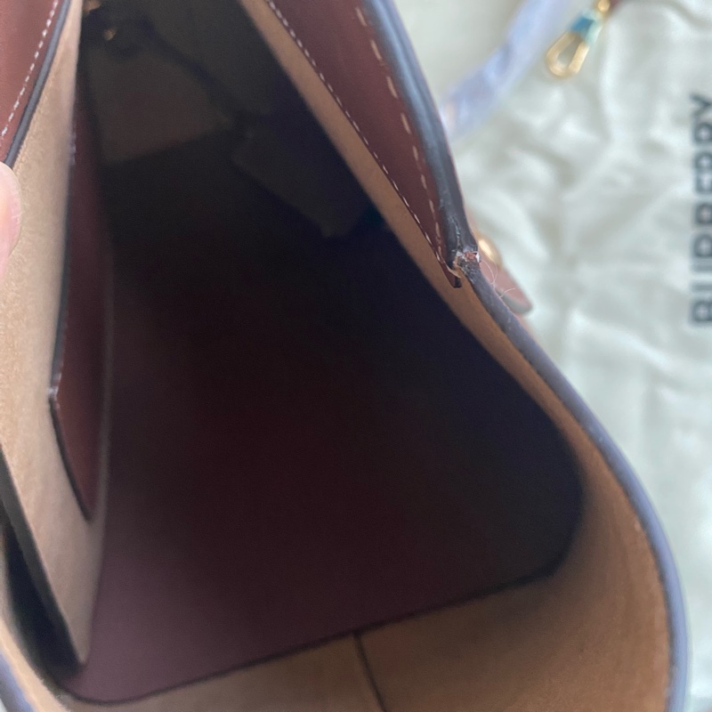 Burberry 餃子包 棕色-8
