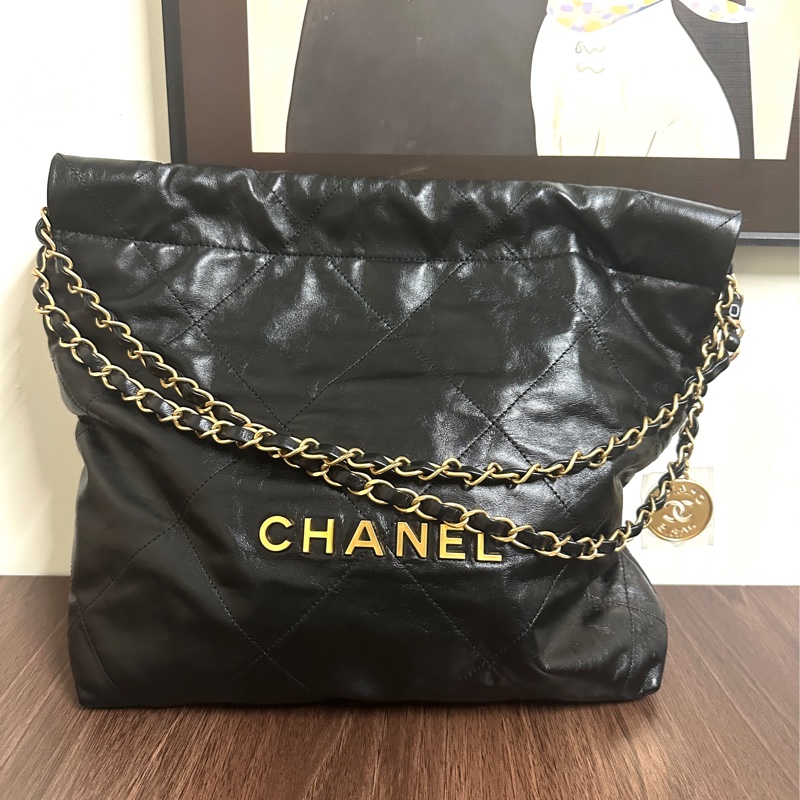 9.9新Chanel 22 bag 小號 亮面小牛皮/黑金/晶片款 香奈兒-7